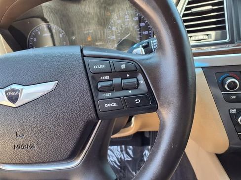 Used 2015 Hyundai Genesis 3.8 RWD image 22