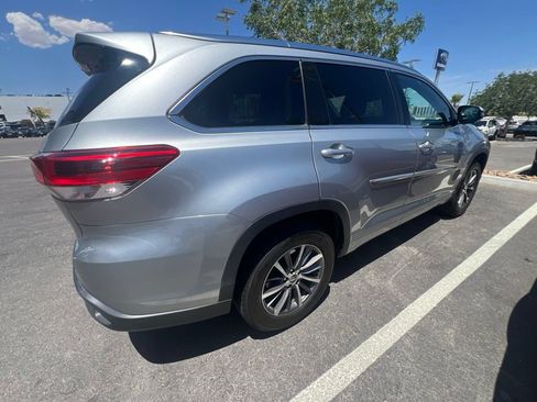 Used 2018 Toyota Highlander XLE w/ Protection Package #3 FWD image 8
