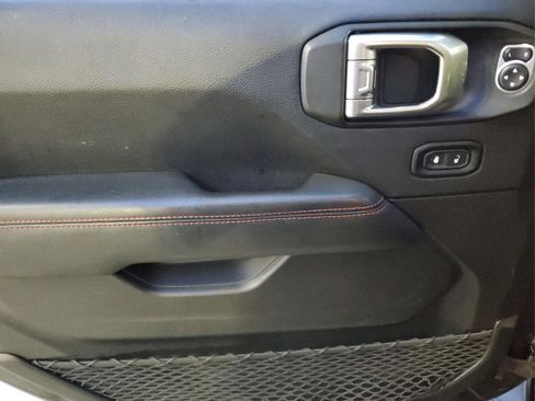 Used 2019 Jeep Wrangler Unlimited Rubicon image 16