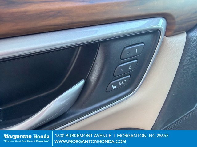 Used 2020 Honda CR-V Touring image 12