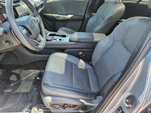 Used 2023 Lexus RZ 450e Premium w/ Technology Package AWD/4WD image 16