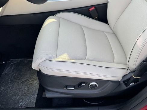 New 2026 Genesis GV70 2.5T Advanced AWD/4WD image 10