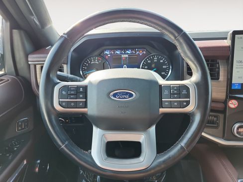 Used 2024 Ford Expedition Max Limited RWD image 12