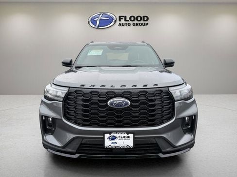 New 2026 Ford Explorer ST-Line w/ ST-Line Street Pack image 2