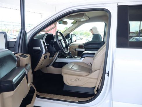 Used 2016 Ford F150 Lariat w/ Equipment Group 501A Mid RWD image 14