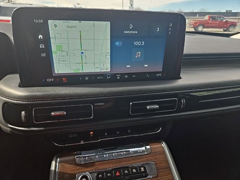 Used 2025 Lincoln Aviator Reserve w/ Equipment Group 201A image 21