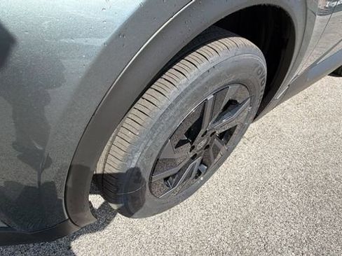 New 2026 Toyota C-HR image 11