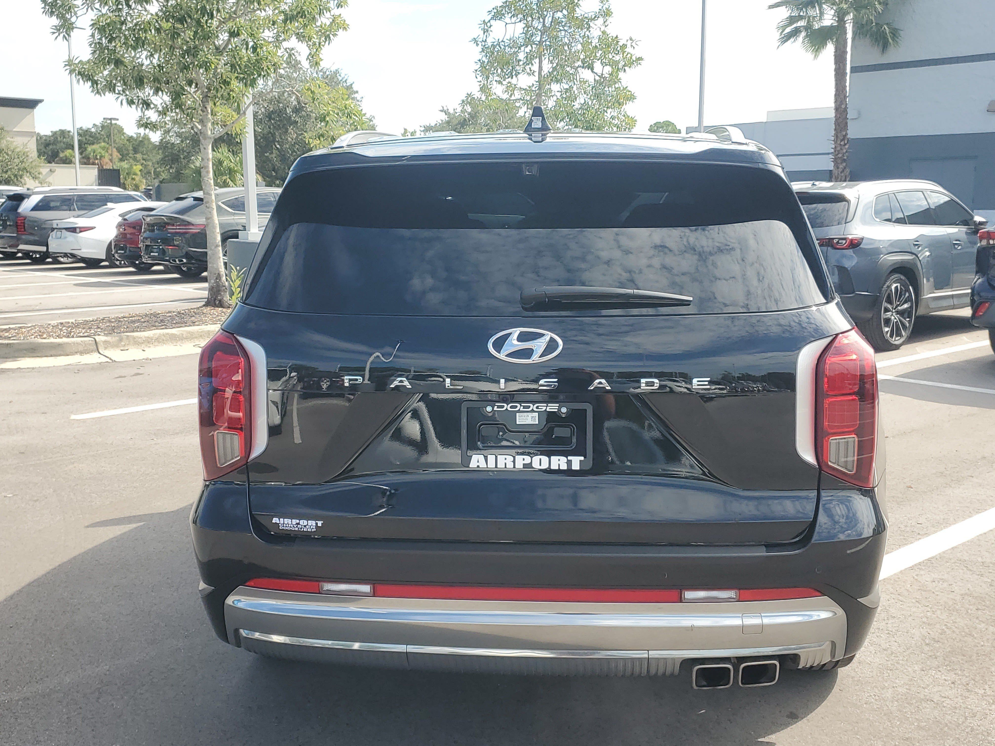 Used 2025 Hyundai Palisade Calligraphy FWD image 7