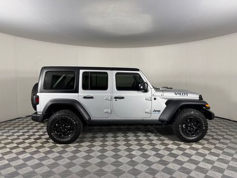 Used 2023 Jeep Wrangler Unlimited AWD/4WD image 7