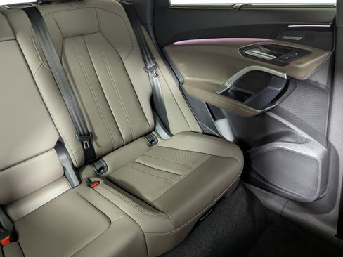 Certified 2025 Audi Q5 Premium Plus w/ Premium Plus image 45