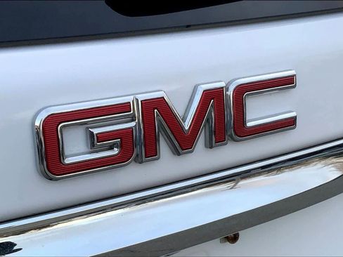 Used 2019 GMC Terrain SLE w/ Driver Convenience Package image 32