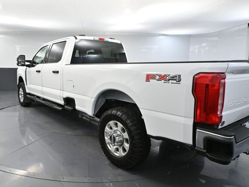 Used 2023 Ford F350 XLT w/ FX4 Off-Road Package image 9