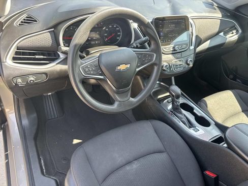 Used 2024 Chevrolet Malibu LT FWD image 17