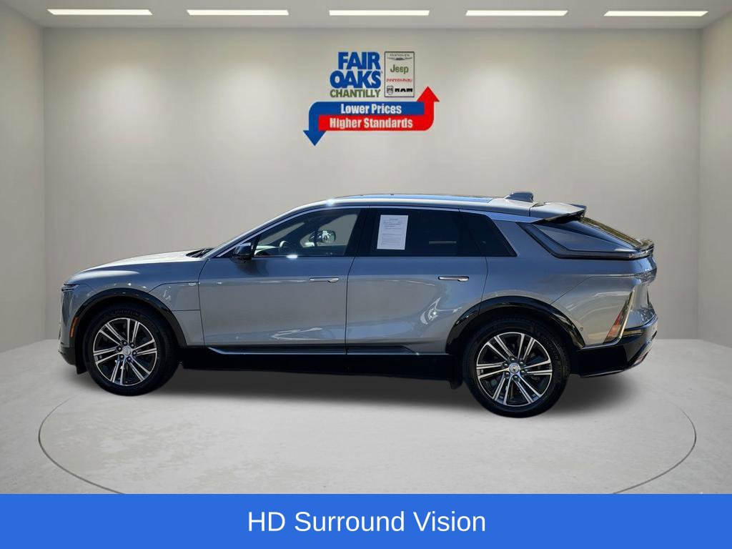 Used 2024 Cadillac Lyriq Luxury AWD/4WD image 11