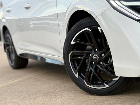 New 2026 Nissan Sentra SR w/ SR Premium Package FWD image 5