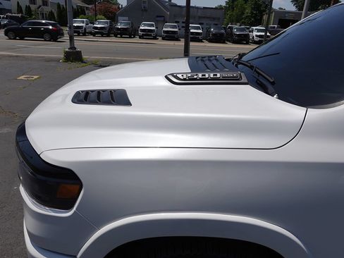 Used 2025 RAM 1500 Laramie w/ Night Edition AWD/4WD image 8