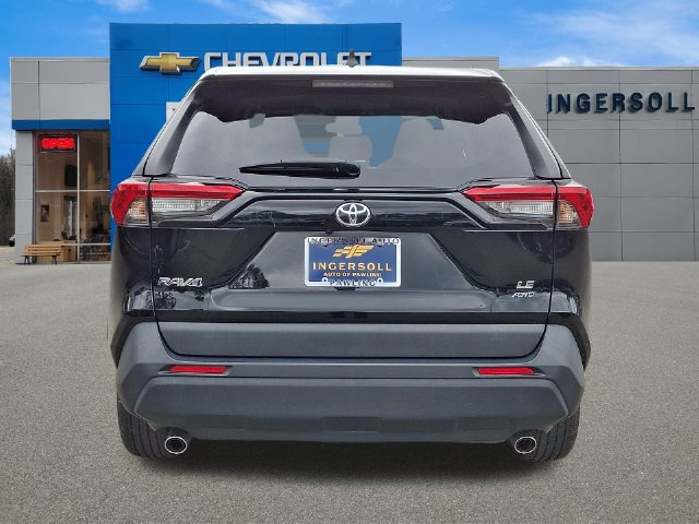 Used 2024 Toyota RAV4 LE AWD/4WD image 23