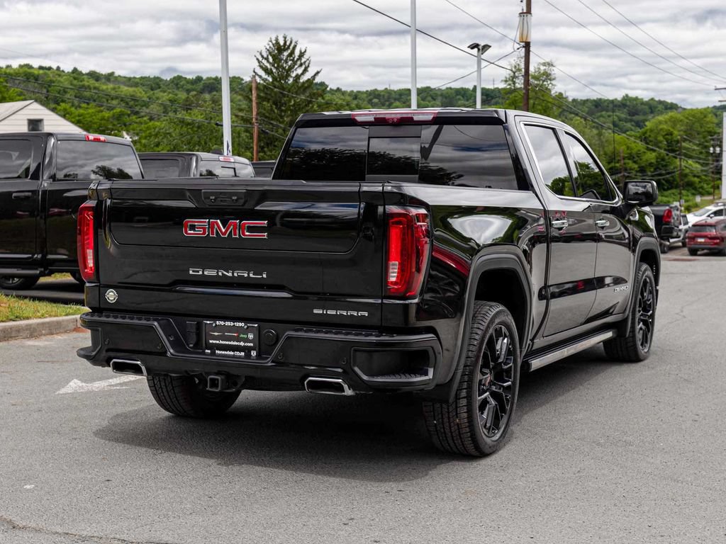 Used 2023 GMC Sierra 1500 Denali AWD/4WD image 4