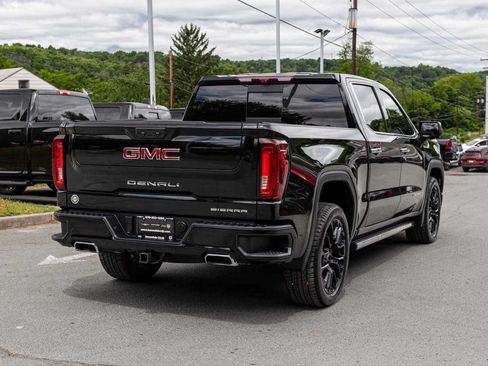 Used 2023 GMC Sierra 1500 Denali w/ Denali Reserve Package AWD/4WD image 4