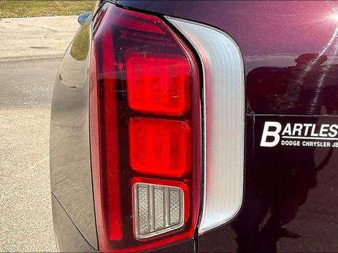 Used 2024 Hyundai Palisade Calligraphy image 30