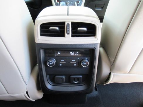 Used 2019 Buick Envision Premium AWD/4WD image 32