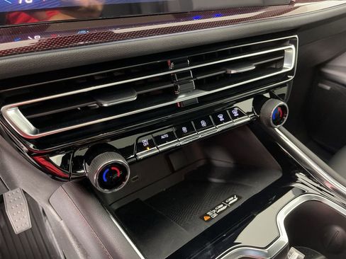 New 2026 Chevrolet Traverse Z71 w/ Enhanced Driving Package image 35