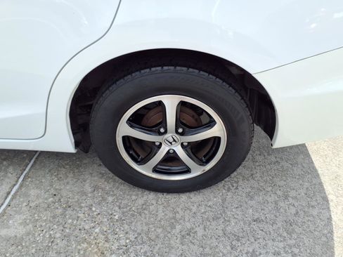 Used 2015 Honda Civic SE image 26