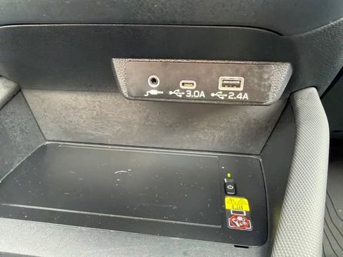 Certified 2025 Subaru Forester Limited AWD/4WD image 26