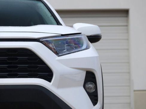 Used 2019 Toyota RAV4 XLE image 36