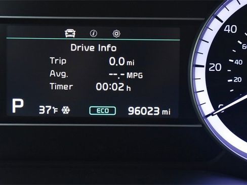 Used 2020 Kia Niro LX image 16