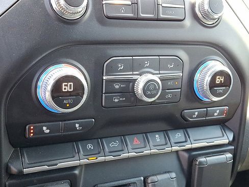 Used 2019 GMC Sierra 1500 SLE w/ SLE Value Package AWD/4WD image 19