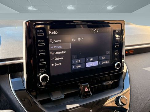 Used 2020 Toyota Corolla LE image 28