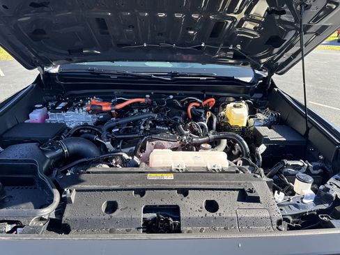 New 2025 Toyota Tacoma 4x4 Double Cab Hybrid image 36