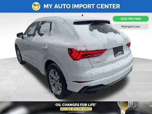 Used 2022 Audi Q3 2.0T Premium Plus image 3