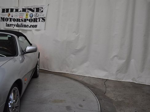 Used 2004 Jaguar XKR Convertible image 11