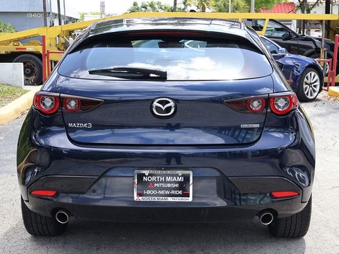 Used 2022 MAZDA MAZDA3 s FWD image 10