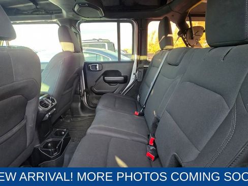 Used 2018 Jeep Wrangler Unlimited Sport S image 9