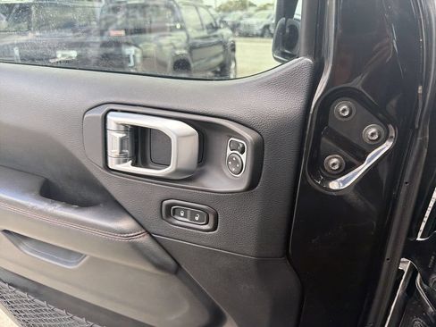 Used 2020 Jeep Gladiator Rubicon AWD/4WD image 21