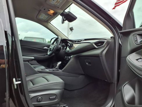 Used 2020 Buick Encore GX Essence FWD image 27