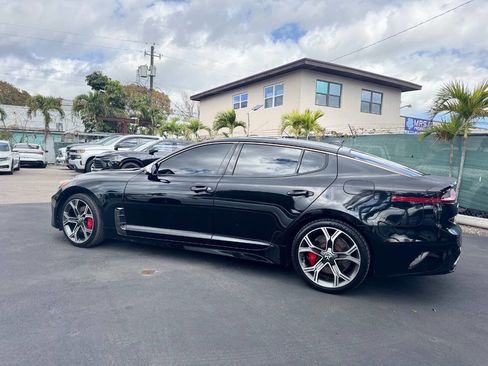 Used 2018 Kia Stinger GT1 image 7