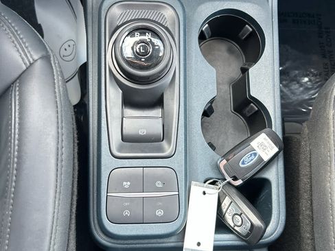 Used 2024 Ford Maverick Lariat w/ Black Appearance Package image 18