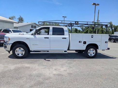 Used 2022 RAM 2500 Tradesman w/ Chrome Appearance Group AWD/4WD image 7
