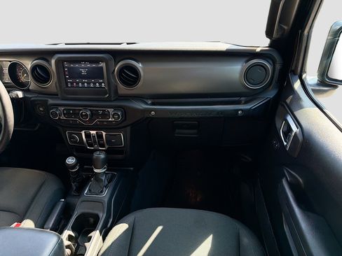 Used 2023 Jeep Wrangler Sport S image 17
