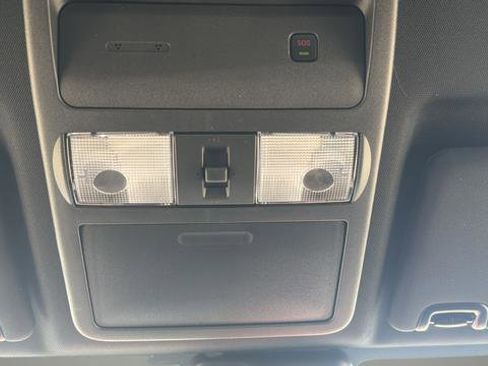 Used 2025 Nissan Frontier PRO-4X AWD/4WD image 27