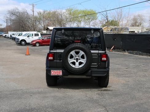 Used 2023 Jeep Wrangler Sport S image 4