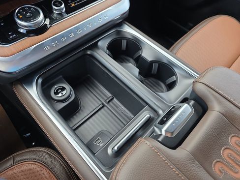 New 2026 Ford Expedition Max King Ranch image 28