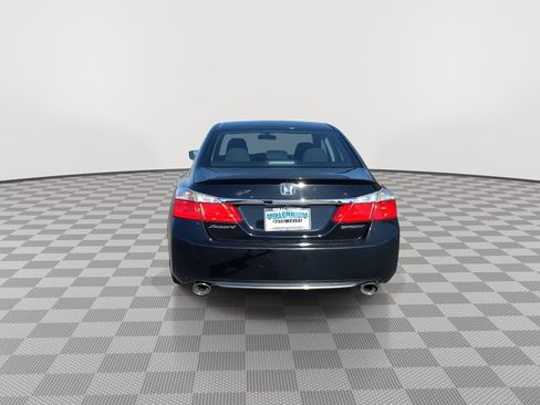 Used 2015 Honda Accord Sport image 6