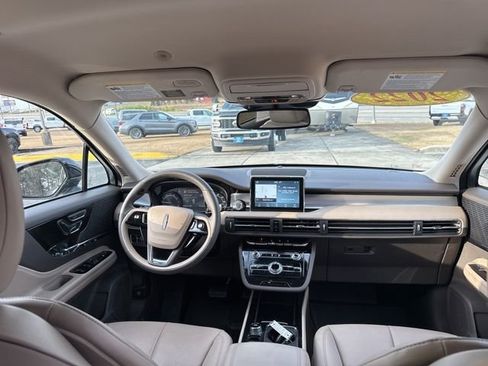 Used 2022 Lincoln Corsair FWD w/ Equipment Group 101A image 17