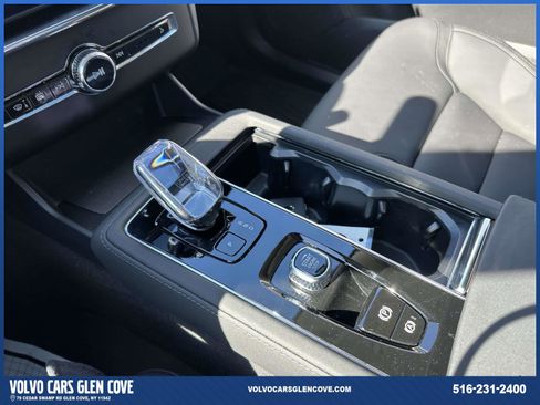 Certified 2026 Volvo XC90 B6 Plus w/ Protection Package Premier AWD/4WD image 27