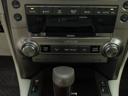 Used 2019 Lexus GX 460 Premium w/ Premium Package image 26